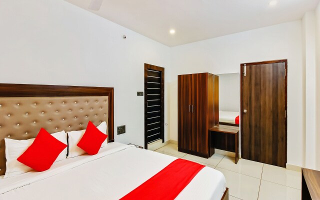 OYO 29131 Hotel MN Grand
