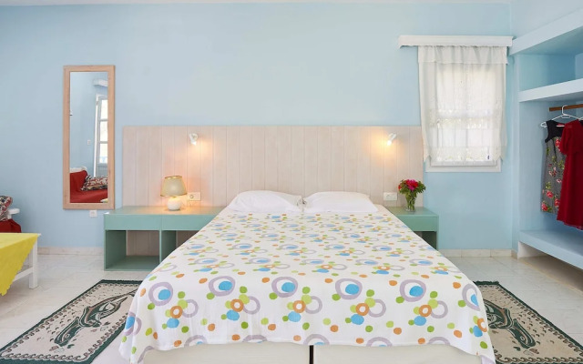 Glaros Hotel