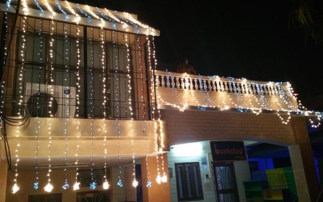 Bunkstop Hostel Jaipur