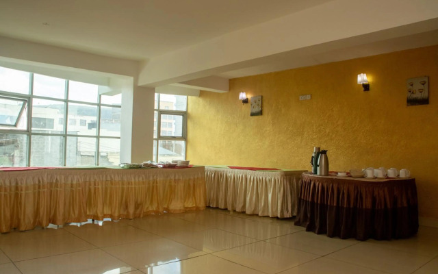 The Legacy Hotel & Suites