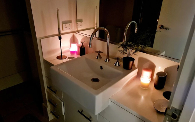 Qure Restaurant & Apartments