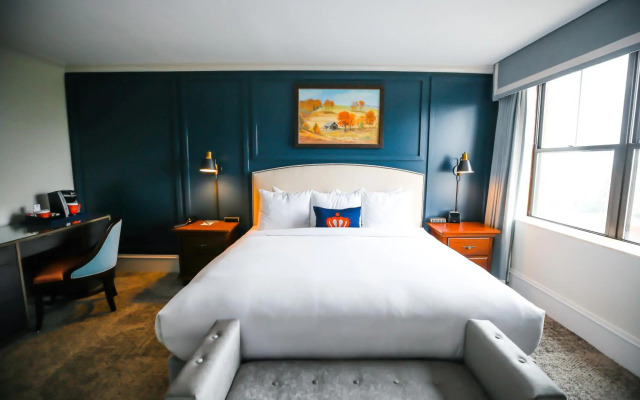The Dunhill Hotel