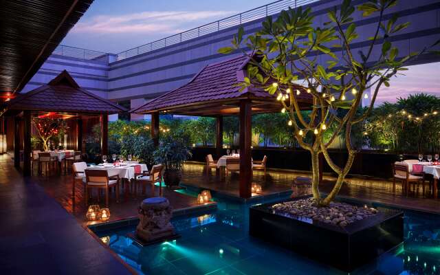 Grand Hyatt Mumbai Hotel and Serviced Apartments