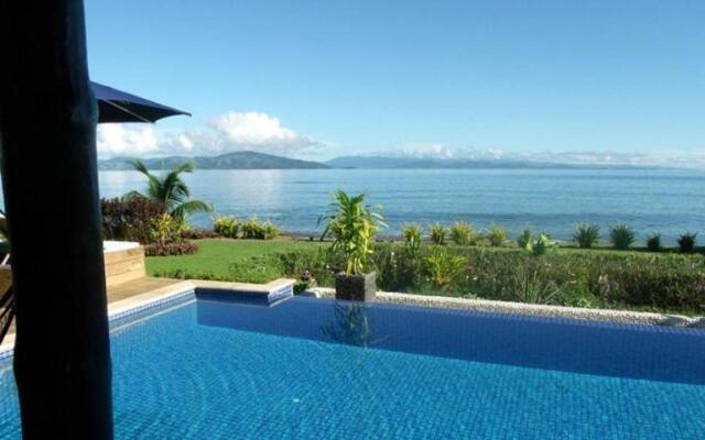 Aroha Taveuni Beachfront Bures