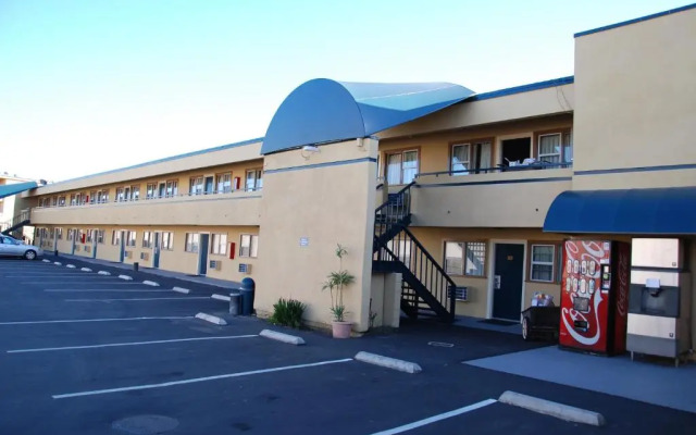 Travelodge by Wyndham San Diego SeaWorld