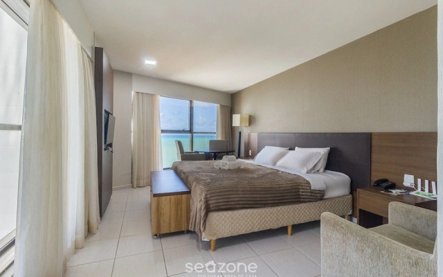 Estúdio Vista Mar cond. c/ acad. em Recife BCI1603