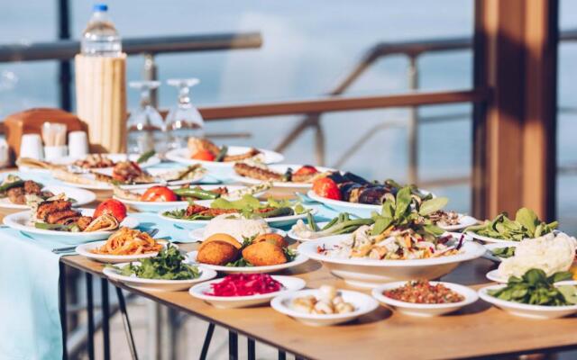 MY Sunset Beach Hotel