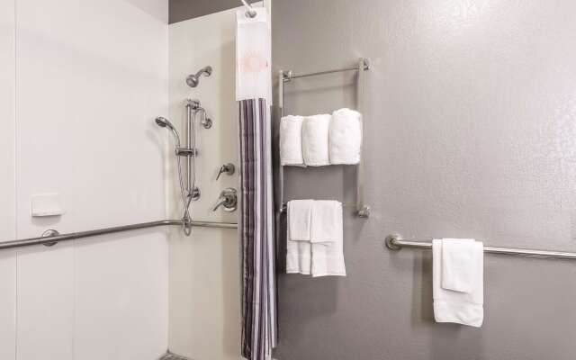 La Quinta Inn & Suites by Wyndham Atlanta Conyers