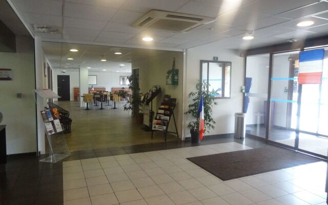 Sure Hotel by Best Western Saint-Amand-Les-Eaux