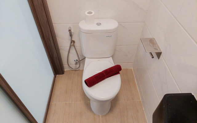 Best Deal Studio At Sky House Bsd Apartment