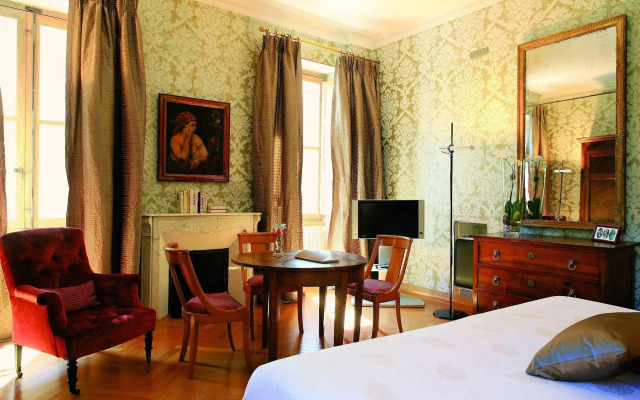 Hotel Château Des Alpilles