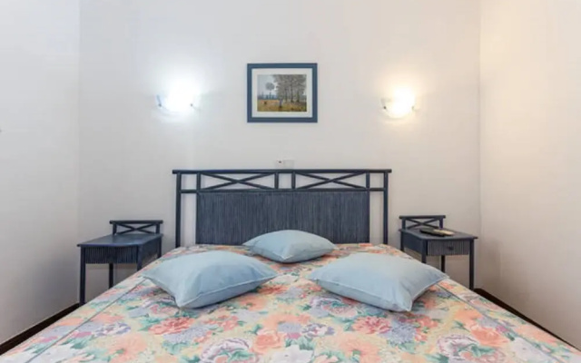 Residencial Miramar by Portugalferias