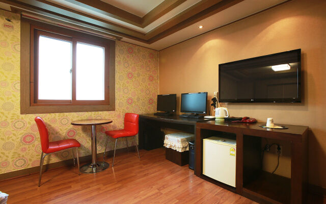 Hotel Charmant Suwon