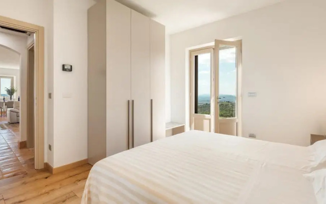 Casale Grottini 8 Emma Villas