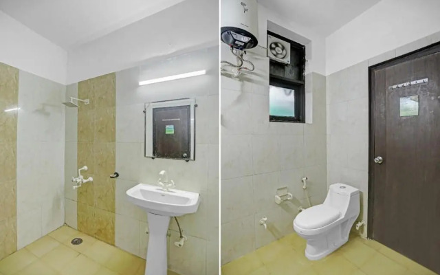 OYO Townhouse 764 Hotel Happy Keys Townhouse