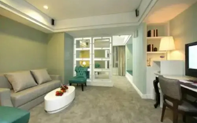 Bentley Park Suites