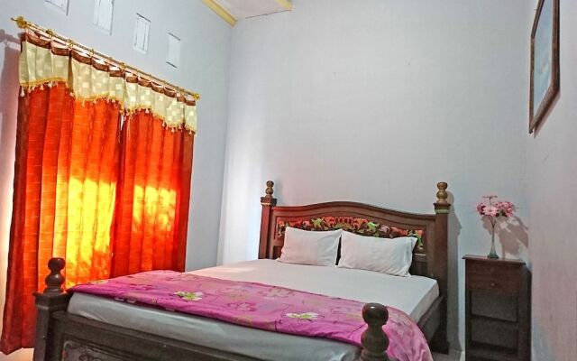 Oyo 2496 Puri Karimun