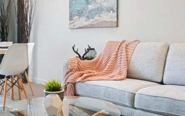 Complete Host Leopold Apartments