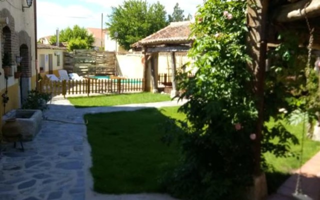 House With 6 Bedrooms in Campo de Cuéllar, With Private Pool and Enclo