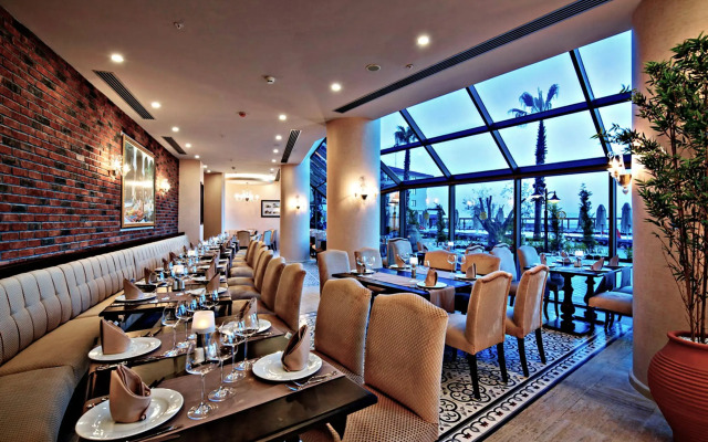 Royal Teos Thermal Resort Clinic & Spa - Halal Hotel