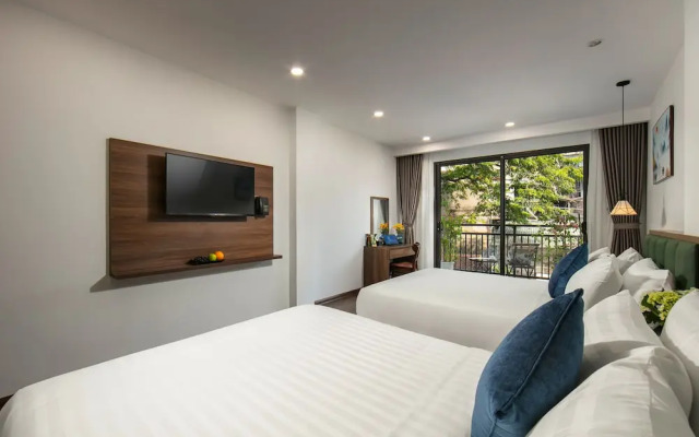 Hanoi Vacanza Premier Hotel