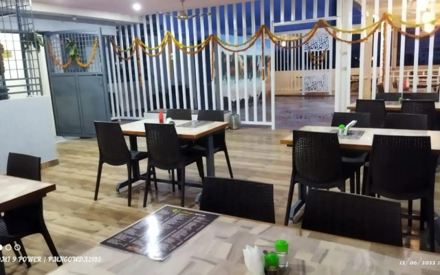 Amulya Relax Inn