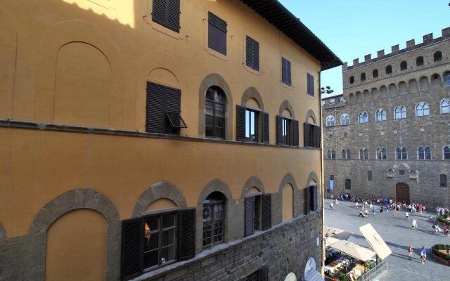 Palazzo Guidacci Apartments