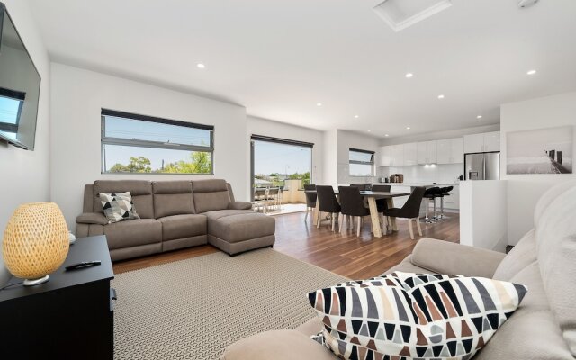 Rosewater Dromana