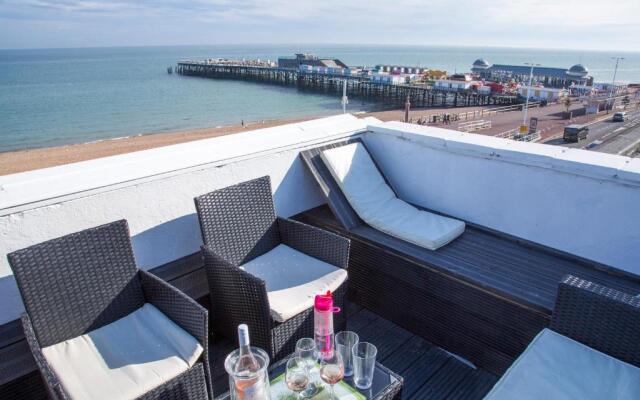 Seagulls Nest Beachfront Apartment With 3 Bedrooms