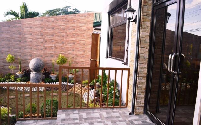 Casa Del Camba Hotel and Restaurant near Hundred Islands