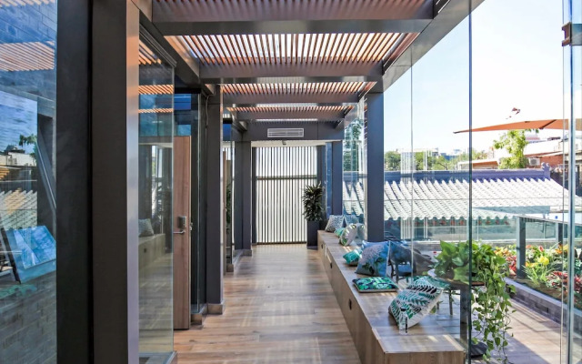 WeLight Hostel - Lost in flowers