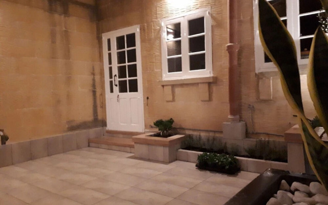 Twilight Gozitan Farmhouse With Pool