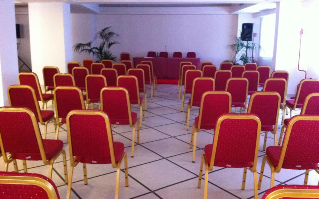 EliHotel