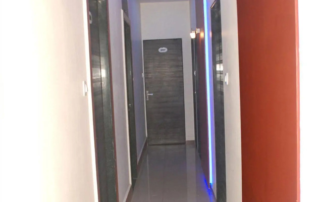 Hotel Adore Inn