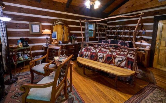 Creekwalk Inn Bed and Breakfast with Cabins