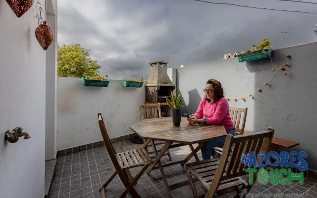 Olis House in Angra do Hero smo