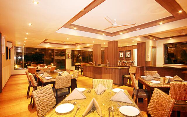 Sandalwood Hotel & Retreat