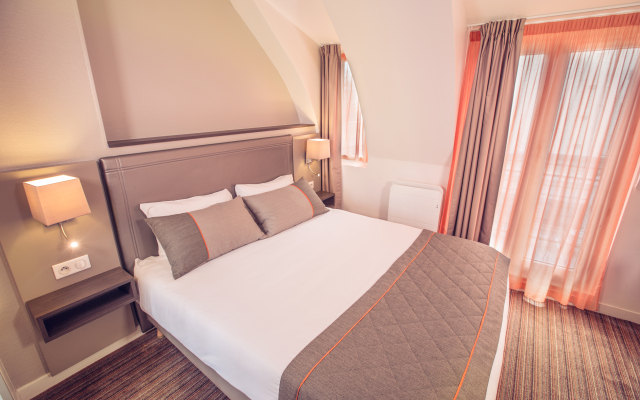 Timhotel Tour Eiffel