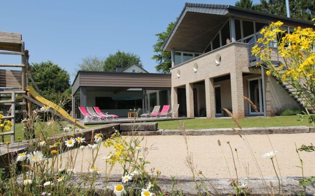 Modern Villa with Indoor Pool & Hot Tub in Malmedy