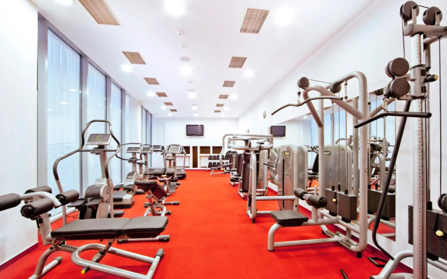 Roset Hotel & Residence