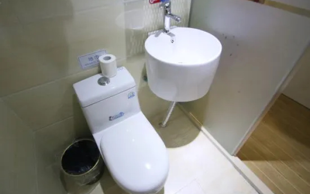 Qingzhu Sanyi Select Hotel (Shanghai Dahua Zhonghuan No. 1 Store) – Bathroom – Shanghai
