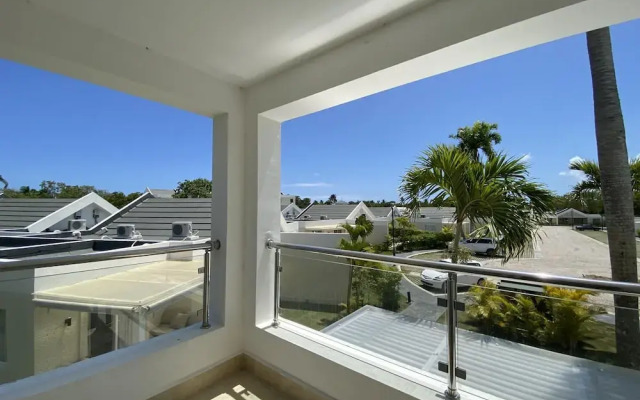 Joyful 1BR apt Green One Playa Dorada CB4