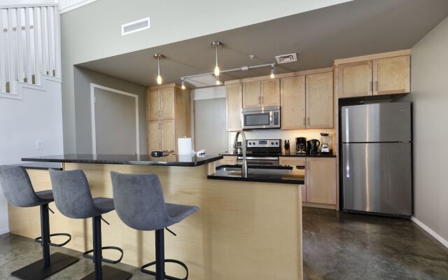 Acklen Luxury Condos by Hosteeva