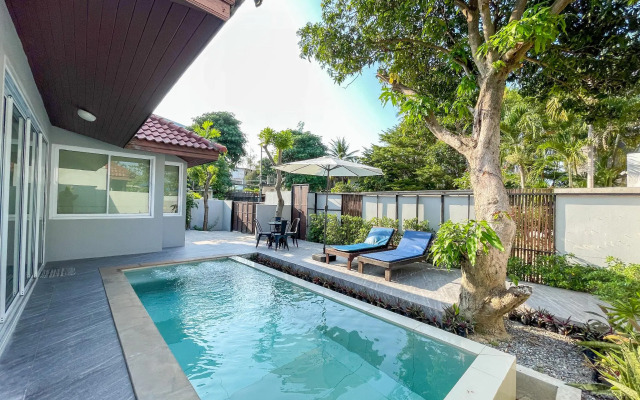 The Living Pool Villas