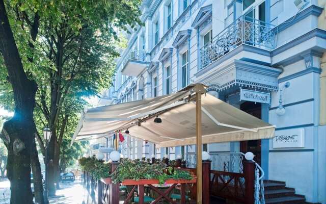 Continental Hotel