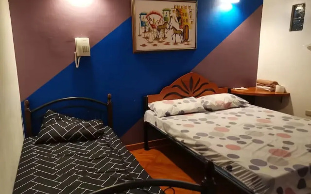 Ross Rose Budget Hotel