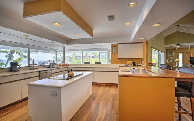 Ocean-view Kailua-kona Escape w/ Private Pool!