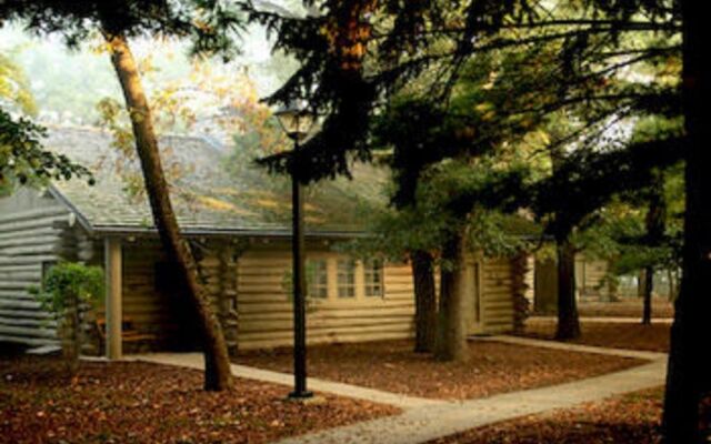 Starved Rock Lodge & Conference Center