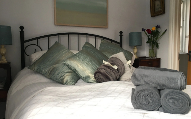5 Charlton Mill Way B&B