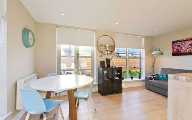 2 Bedroom Rooftop Apartment in Temple Bar Sleeps 6